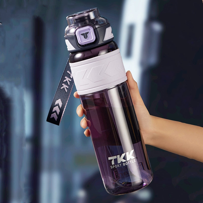 High Quality Material Water Bottle With Straw
