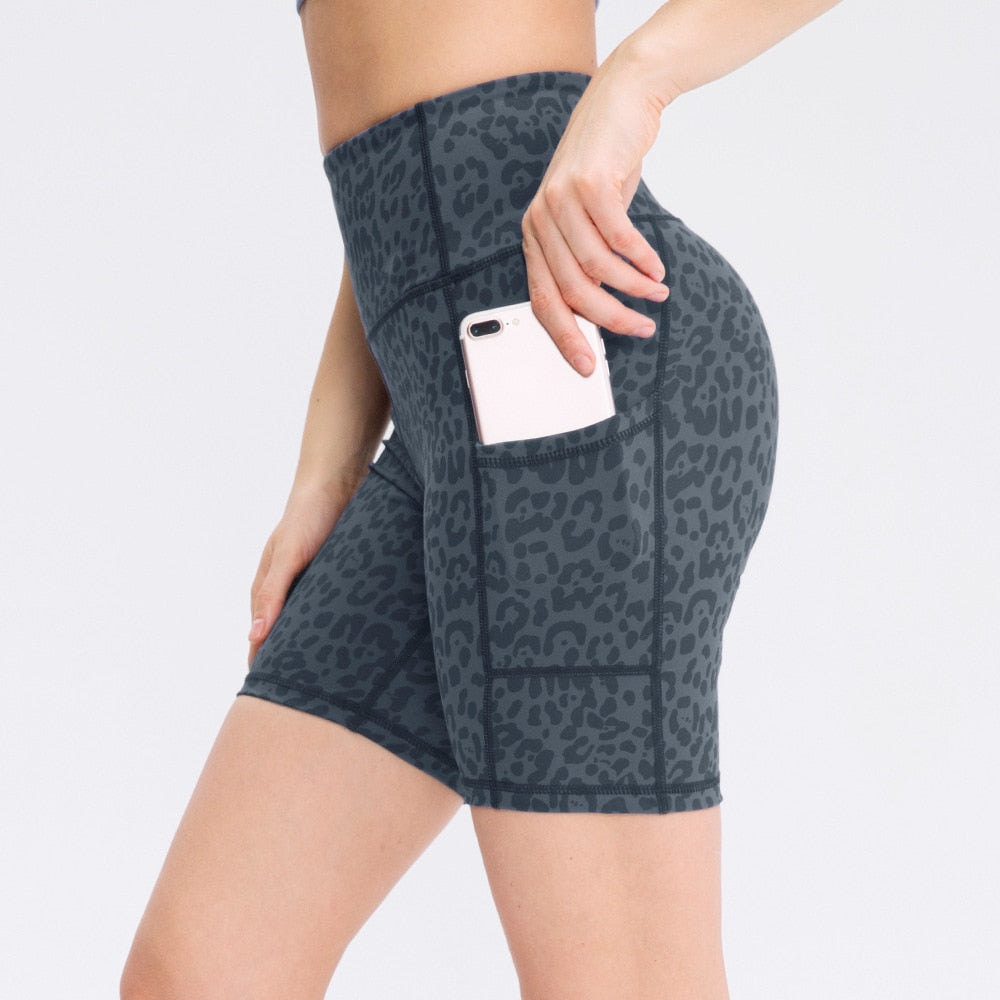 Women's Printed Yoga Shorts with Pockets