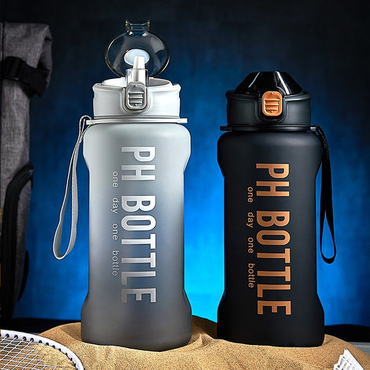 2200ml Large Capacity Water Bottles With Straw